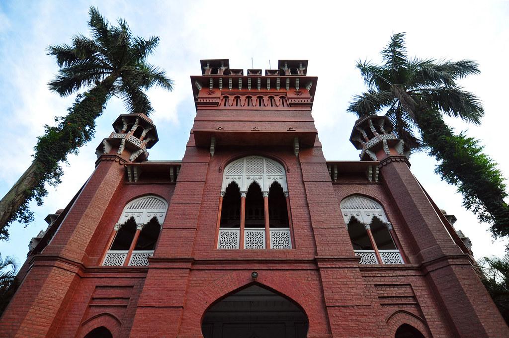 Front view of Curzon Hall, Dhaka University - Photo Source: flicker